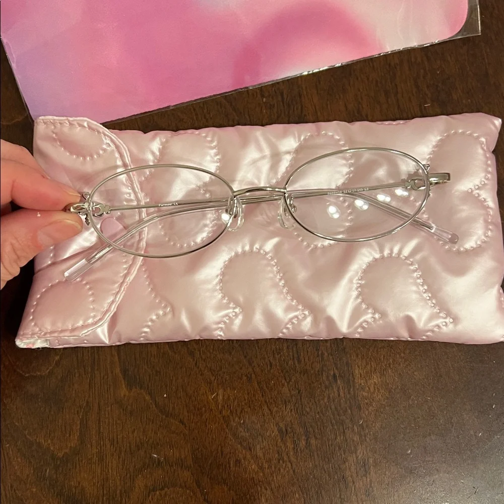 Fashion glasses with case!
